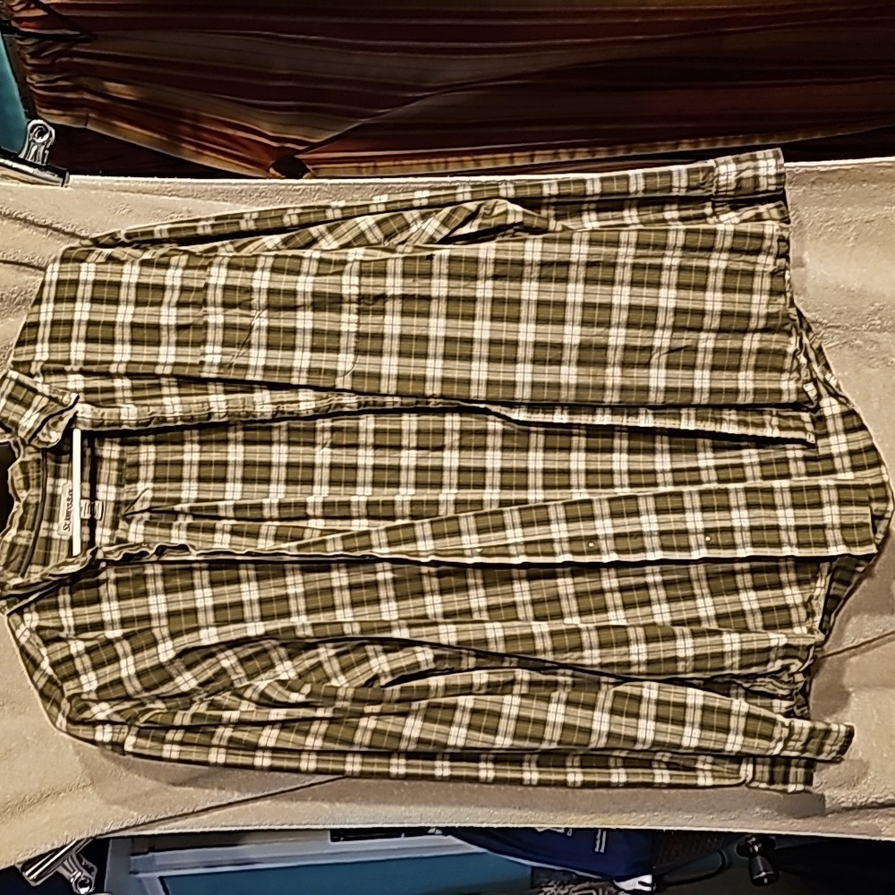 St John's bay long sleeve button up shirt size Large